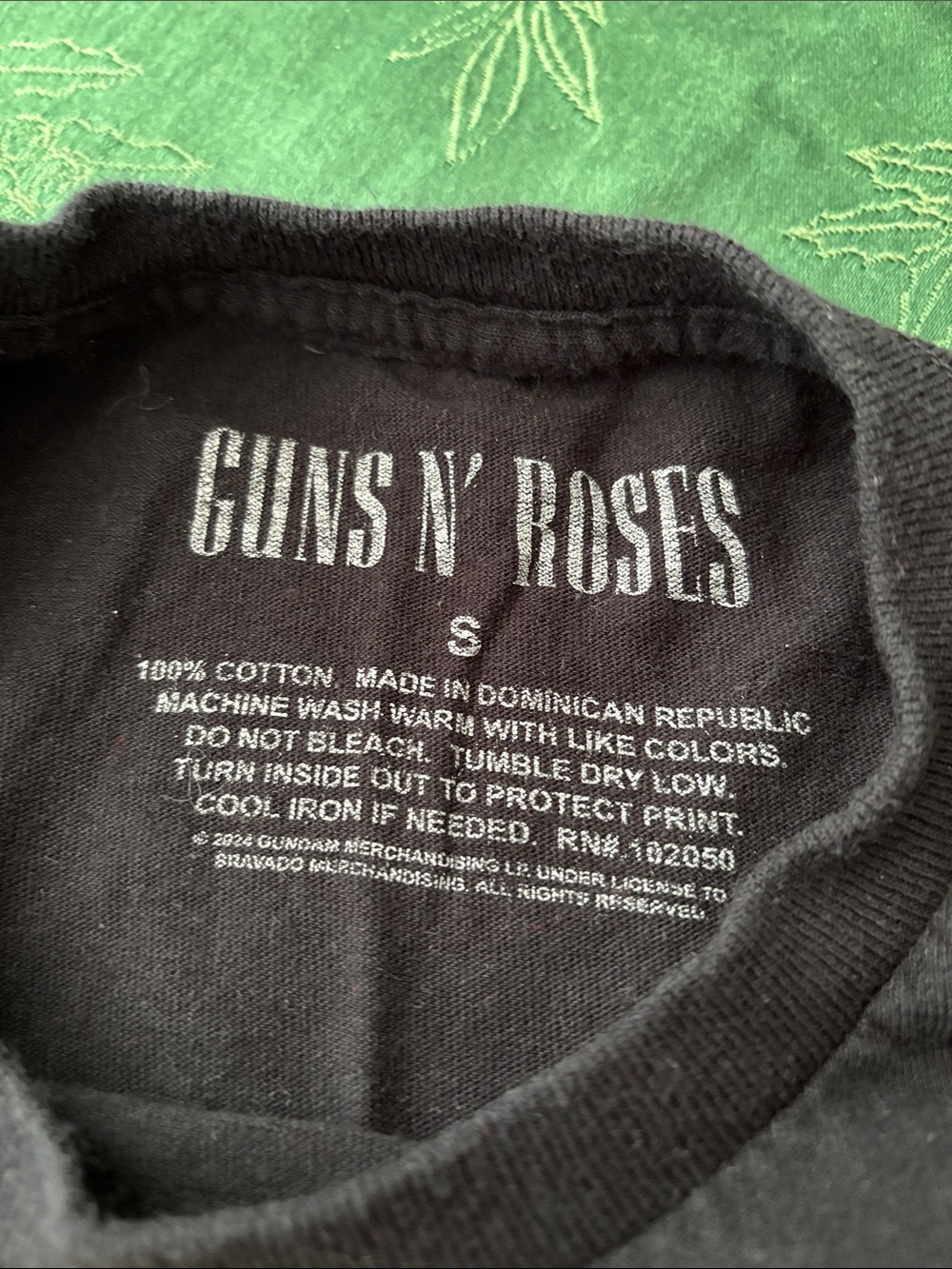 Guns N' Roses Black 'Appetite for Destruction' Short Sleeve Tee - Picture 2 of 3